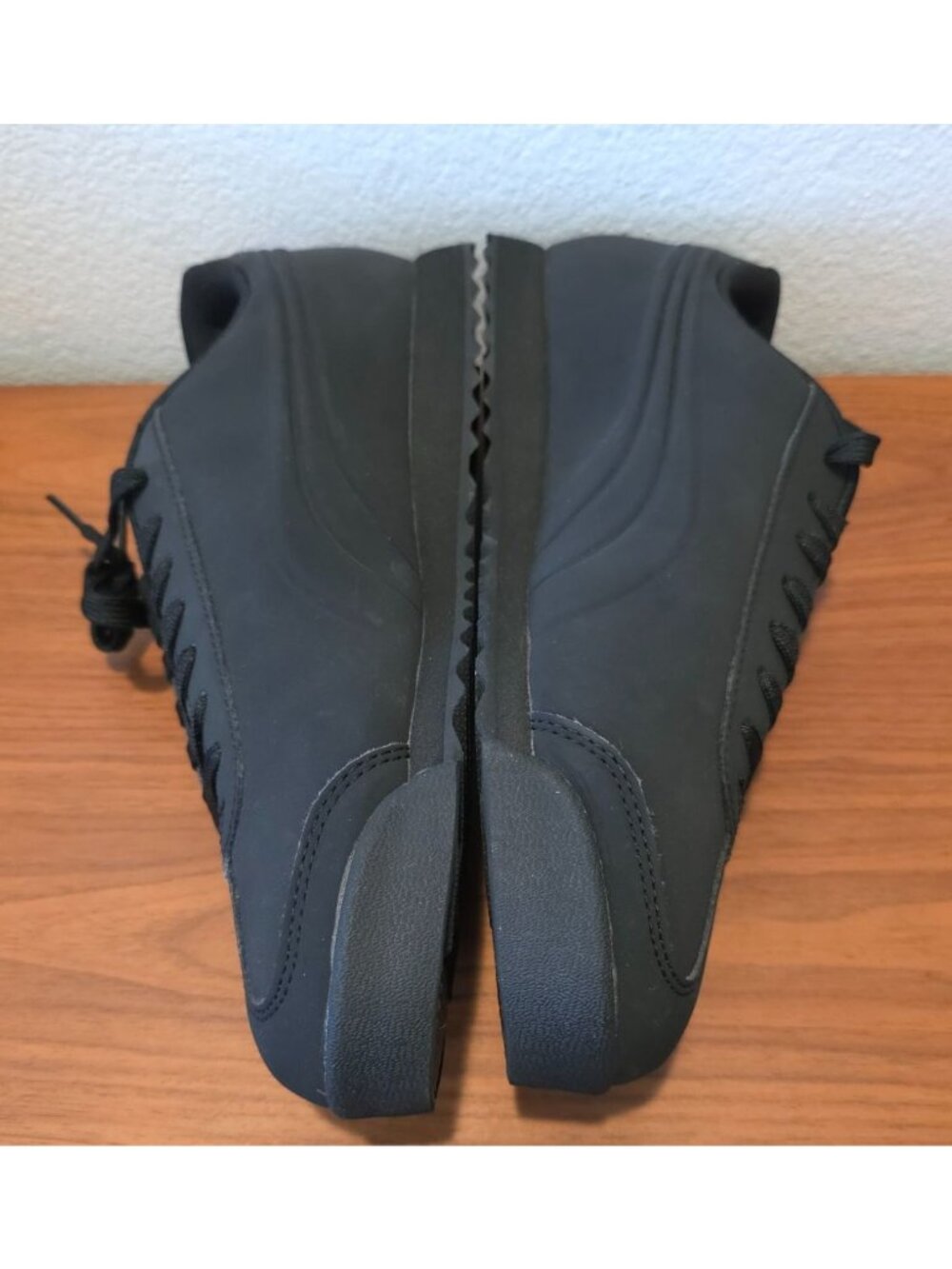 NWB Puma Roma Mono Emboss Basic Black Sneakers Men's Size 10 - Picture 4 of 9